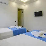 Villa Uezuemlue 2 Bedroom Secluded With Private Pool Hot Tub *