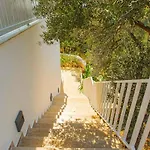 Uezuemlue 2 Bedroom Secluded With Private Pool Hot Tub