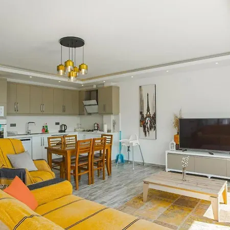 Uezuemlue 2 Bedroom Secluded With Private Pool Hot Tub *