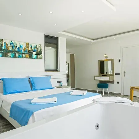 Uezuemlue 2 Bedroom Secluded With Private Pool Hot Tub Villa Kalkan