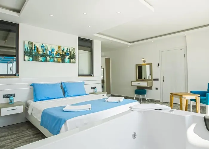 Uezuemlue 2 Bedroom Secluded With Private Pool Hot Tub Villa Kalkan
