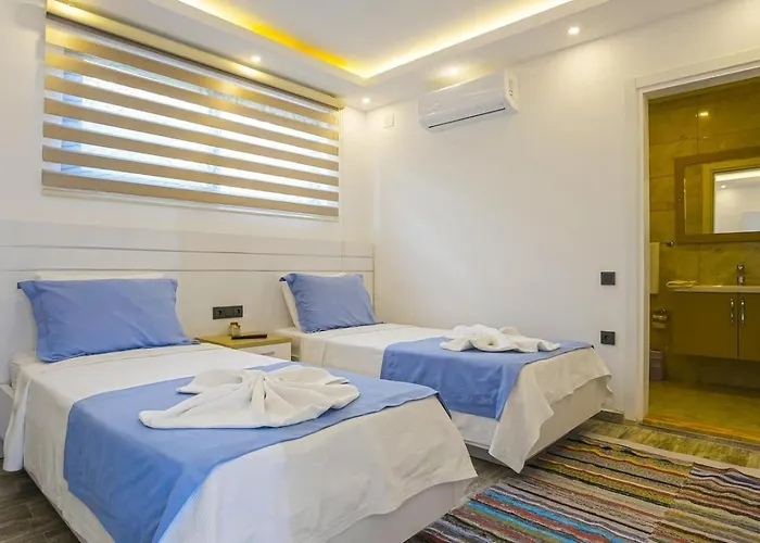 Villa Uezuemlue 2 Bedroom Secluded With Private Pool Hot Tub Kalkan