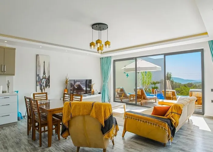 Uezuemlue 2 Bedroom Secluded With Private Pool Hot Tub Kalkan